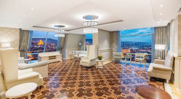 هتل بیلتمور تفلیس (Biltmore Hotel Tbilisi)