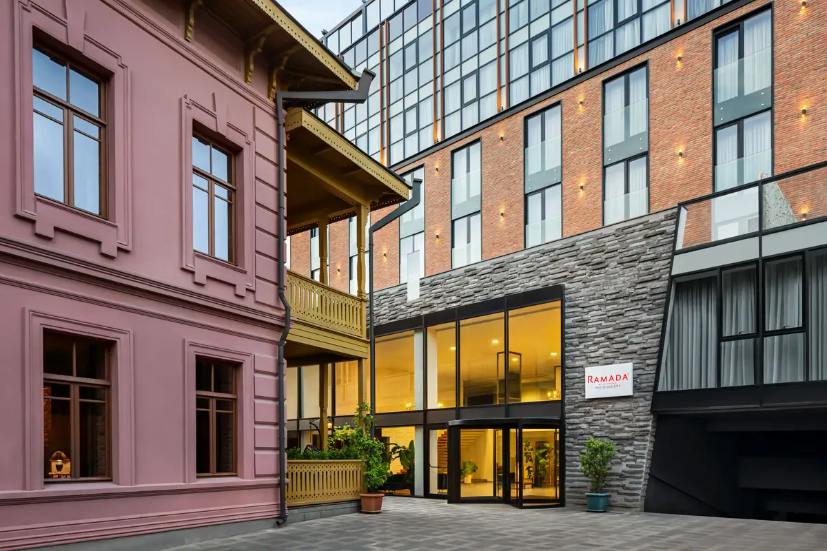 هتل رامادا بای ویندهام تفلیس اولد سیتی (Ramada by Wyndham Tbilisi Old City)