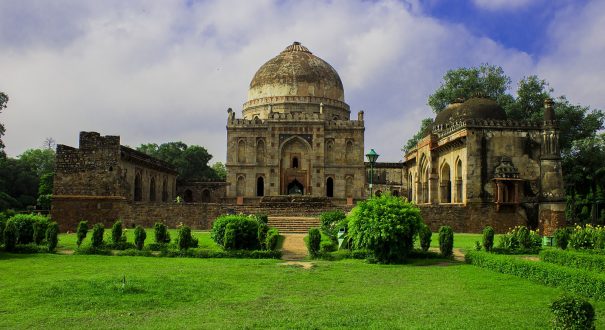 لودی گاردنز ( Lodhi Gardens )