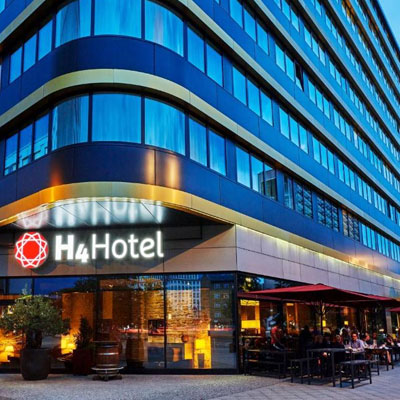 هتل H4 برلین الکساندر پلاتز (H4 Hotel Berlin Alexanderplatz)