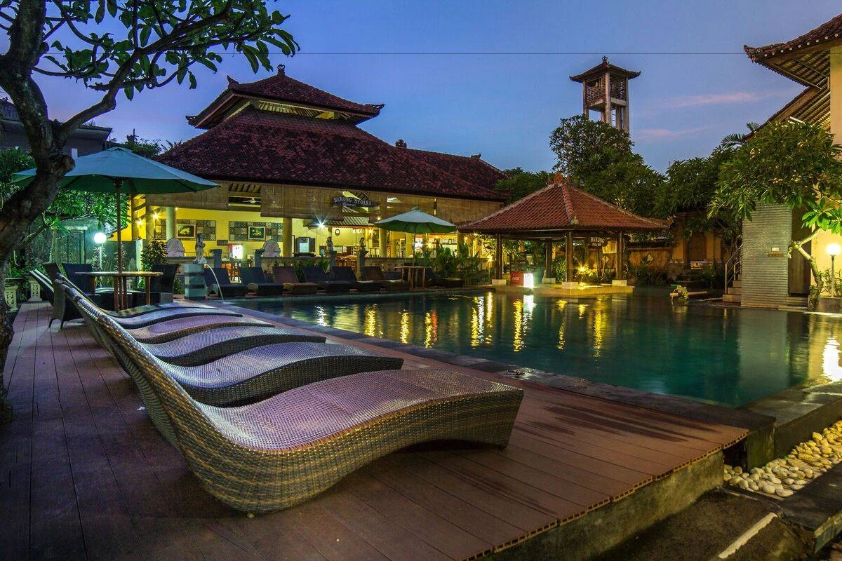هتل باکونگ بیچ ریزورت بالی (Bakung Beach Resort Bali)