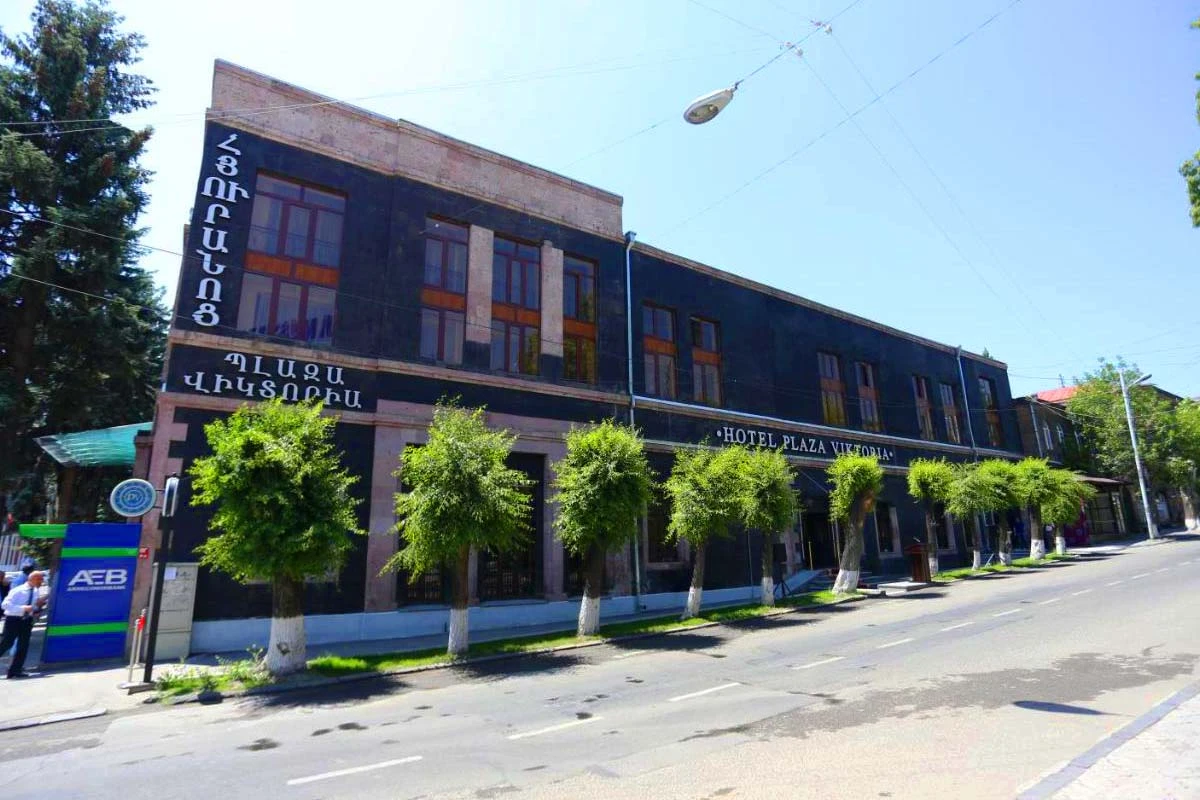 هتل پلازا ویکتوریا ایروان (Hotel Plaza Viktoria)
