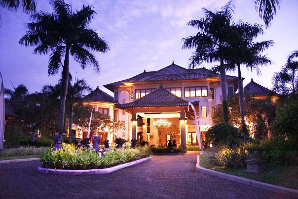 هتل دِ مانسیون ریزورت اوبود بالی (The Mansion Resort Hotel & Spa)