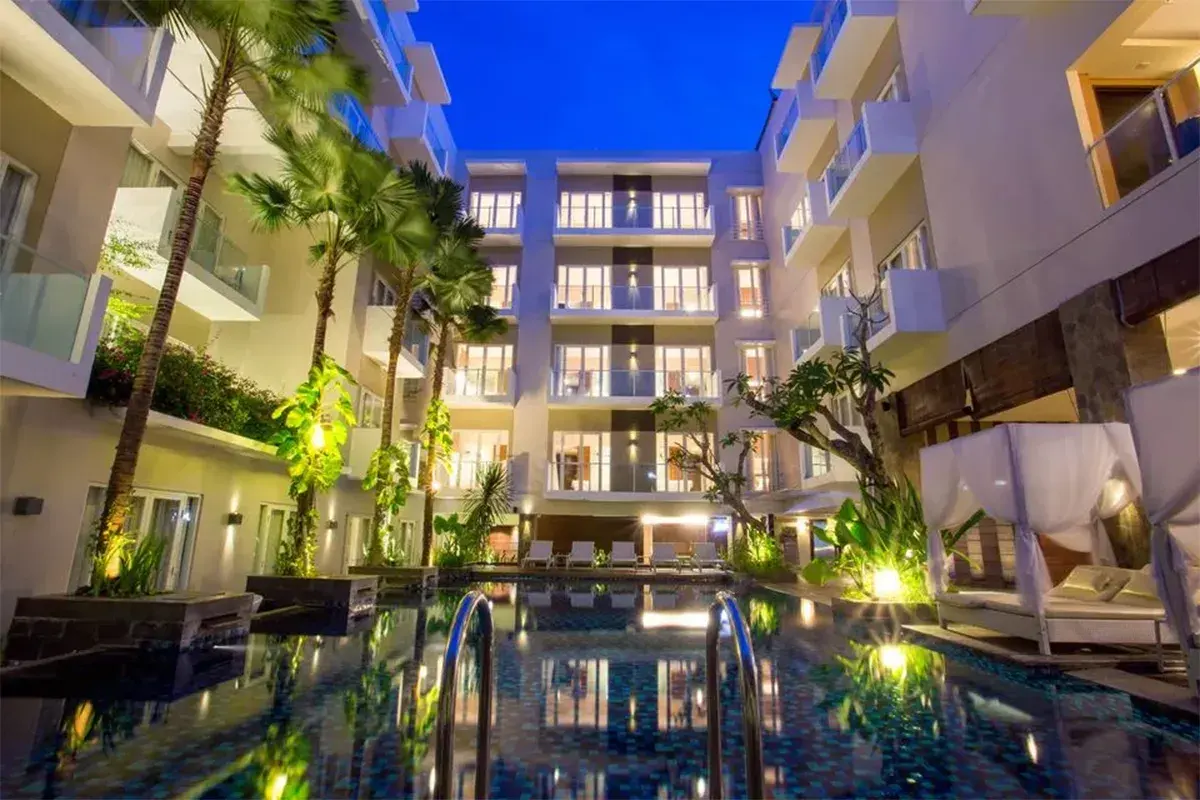 هتل گرند ایکسورا کوتا ریزورت (Grand Ixora Hotel)
