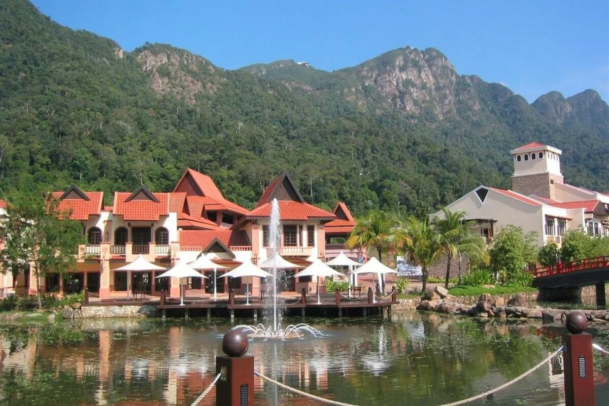 هتل سنچری لانگ کاسوکا ریزورت لنکاوی (Century Langkasuka Resort)