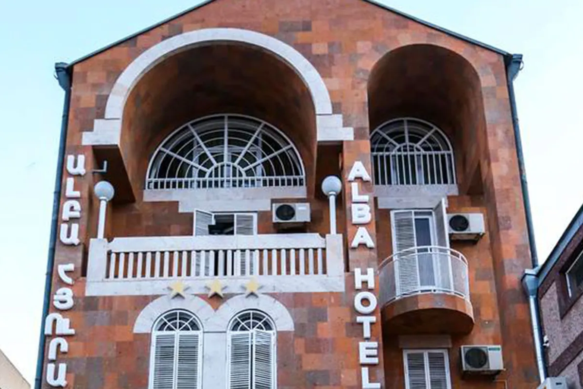هتل آلبا(Alba Hotel, Yerevan)